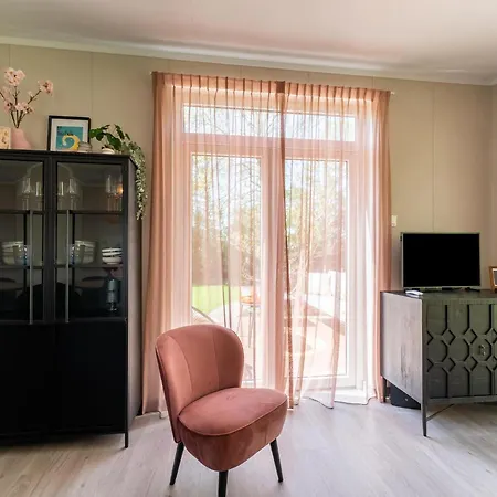 Holiday home Luxury Near Ouddorp With Garden, Cleaning Included