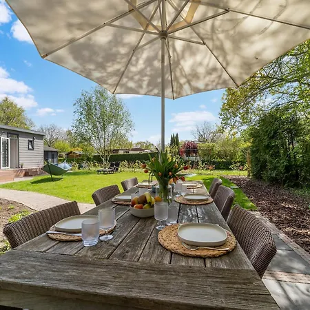 Luxury Near Ouddorp With Garden, Cleaning Included * Goedereede