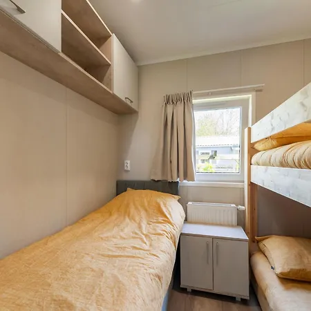 Holiday home Luxury Near Ouddorp With Garden, Cleaning Included *