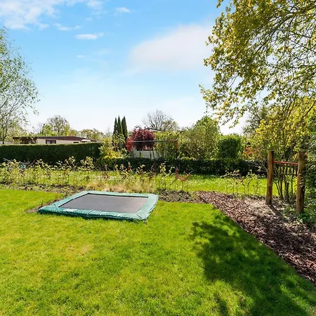 Luxury Near Ouddorp With Garden, Cleaning Included * Goedereede